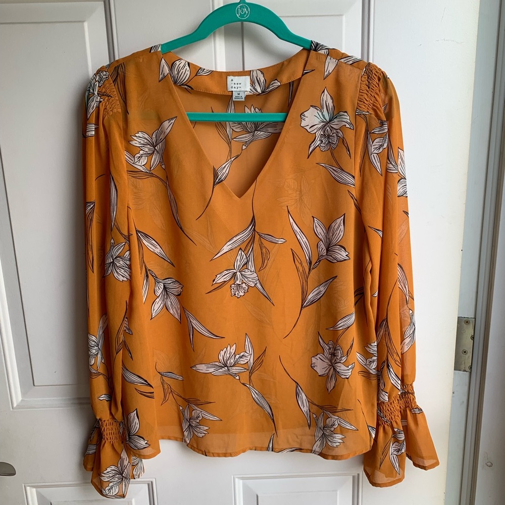 Long sleeve floral blouse